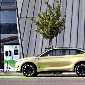 Výzkumný projekt VŠE a ŠKODA AUTO o preferencích studentů k elektromobilitě